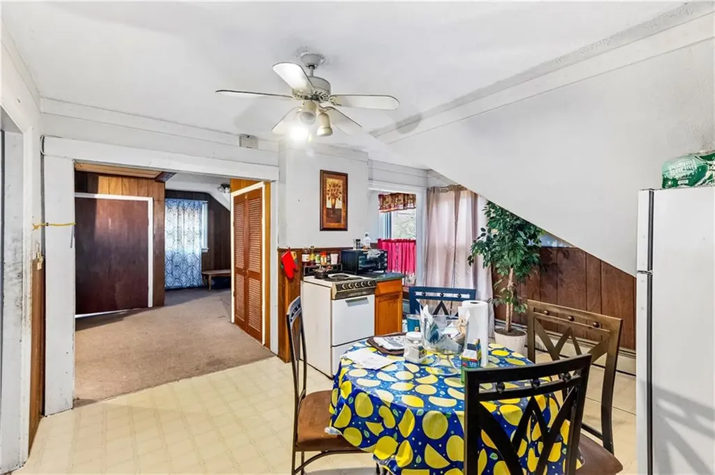 33 White Street Pawtucket RI 02860