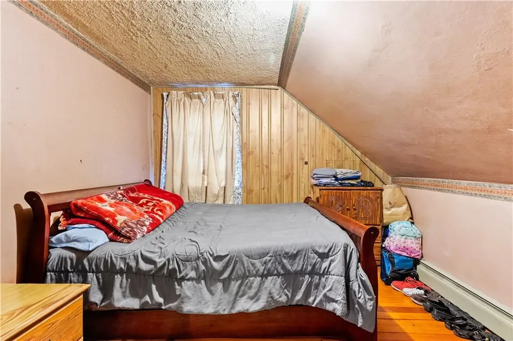 33 White Street Pawtucket RI 02860