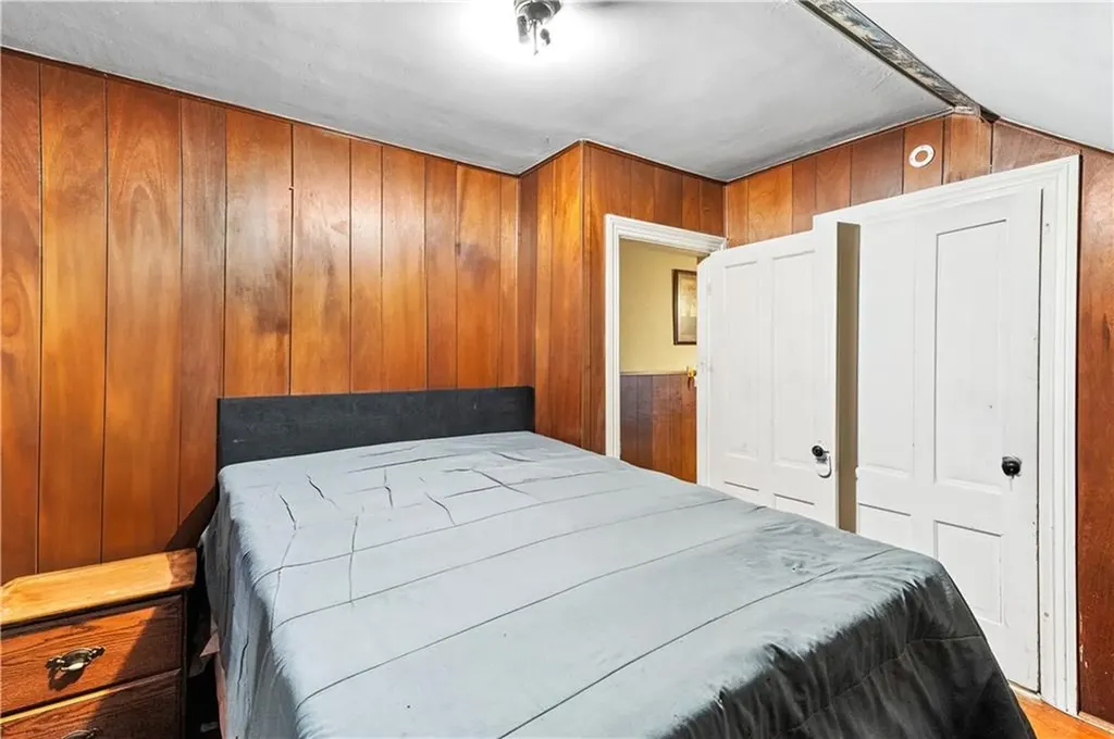 33 White Street Pawtucket RI 02860