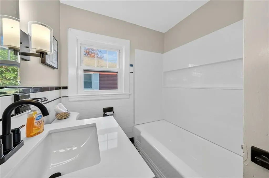 22 General Street Providence RI 02904