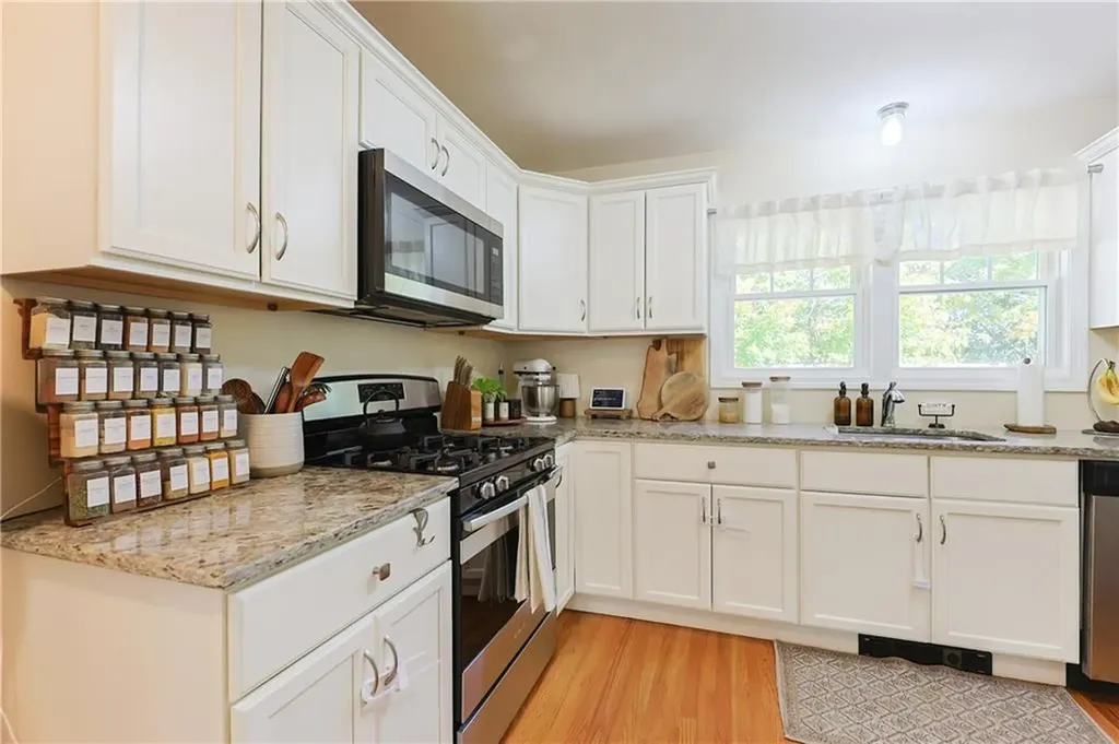 23 Frederick Street East Providence RI 02916