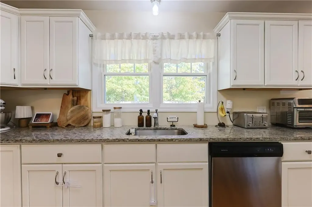 23 Frederick Street East Providence RI 02916