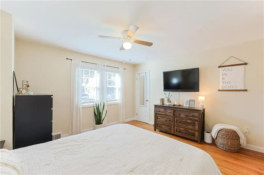 23 Frederick Street East Providence RI 02916