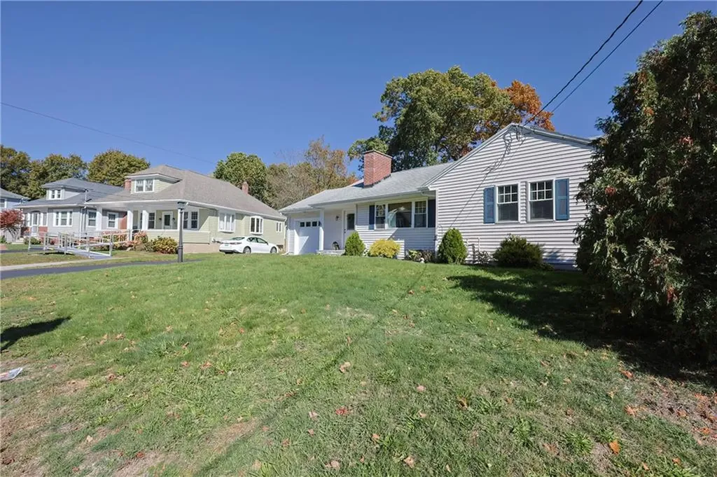 23 Frederick Street East Providence RI 02916