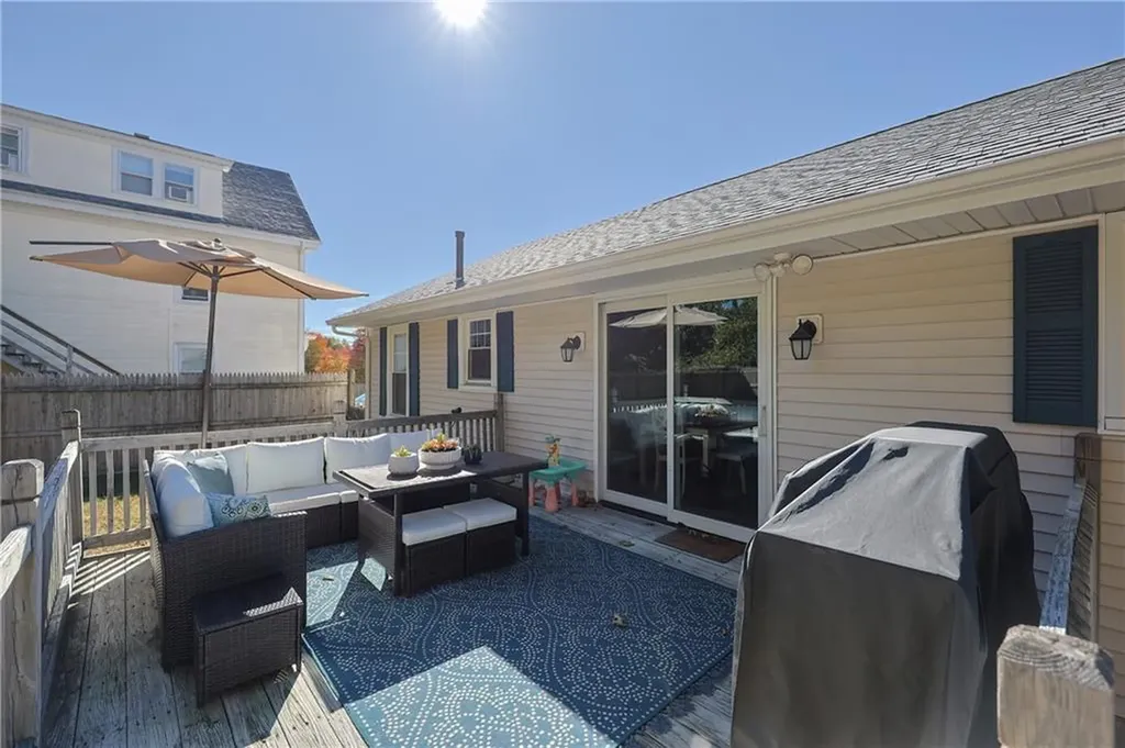 23 Frederick Street East Providence RI 02916