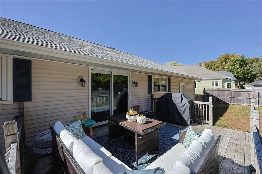 23 Frederick Street East Providence RI 02916