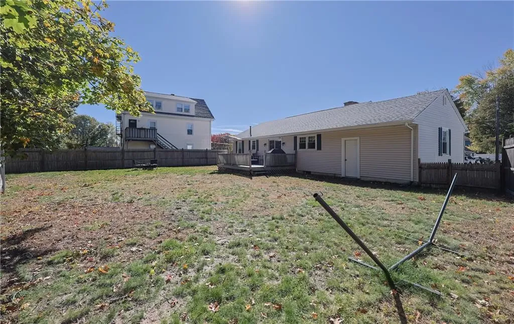 23 Frederick Street East Providence RI 02916