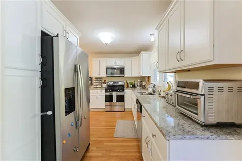 23 Frederick Street East Providence RI 02916