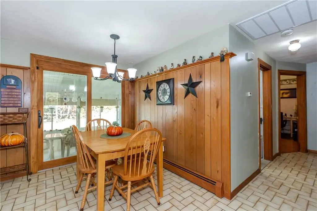 12 Wadsworth Avenue Smithfield RI 02917