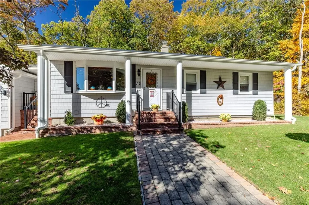 12 Wadsworth Avenue Smithfield RI 02917