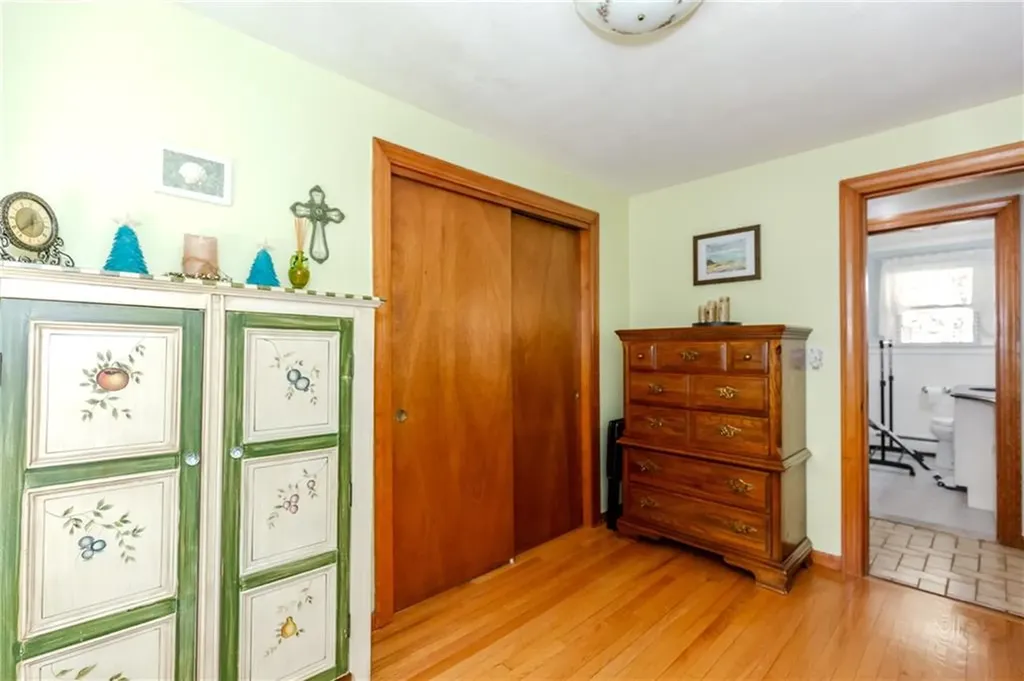 12 Wadsworth Avenue Smithfield RI 02917