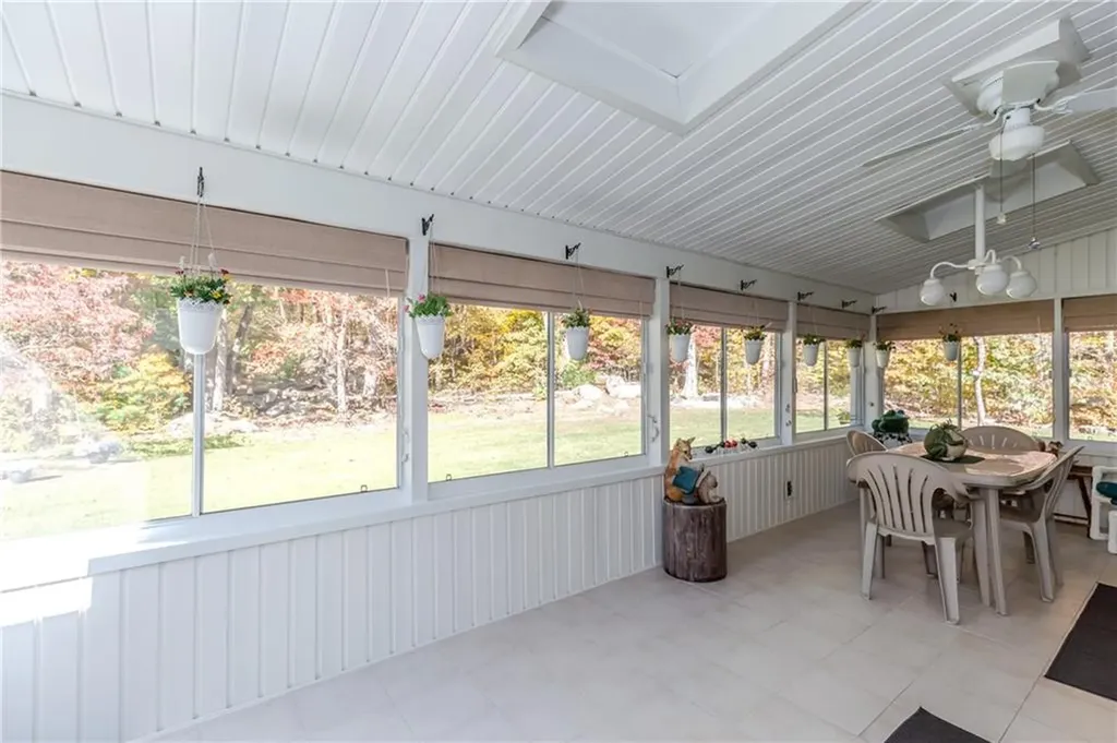 12 Wadsworth Avenue Smithfield RI 02917