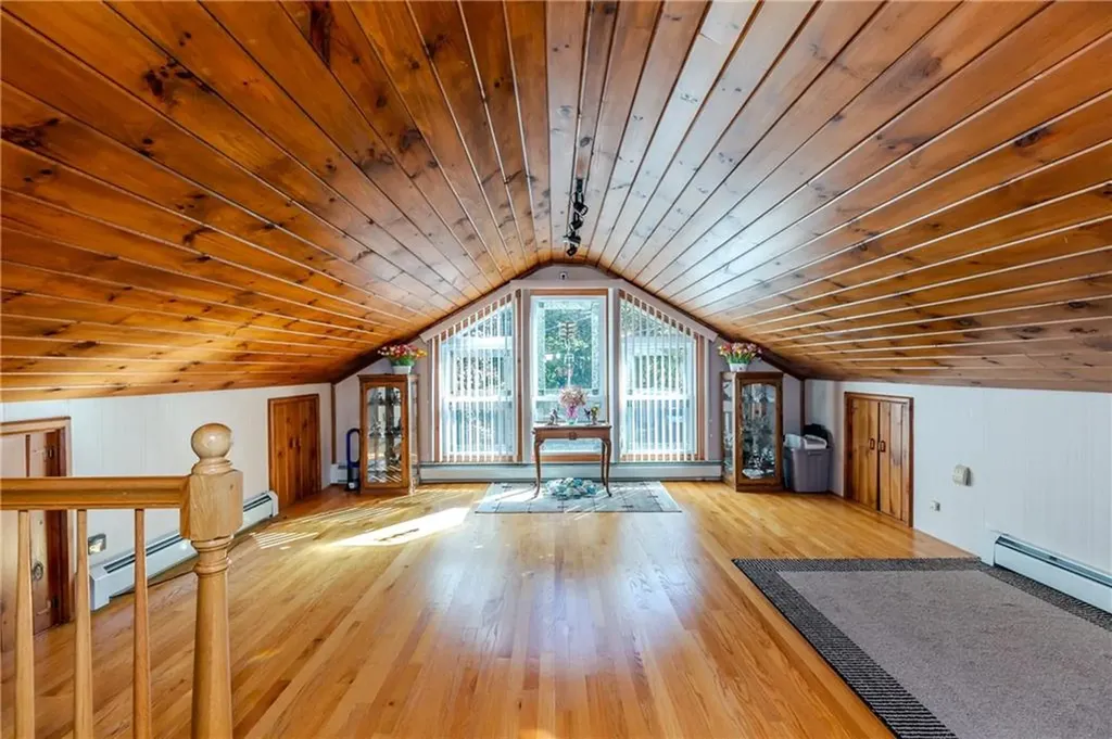 12 Wadsworth Avenue Smithfield RI 02917