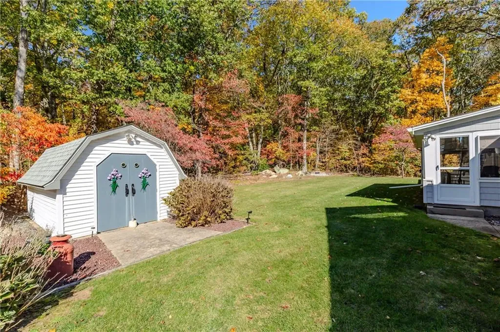 12 Wadsworth Avenue Smithfield RI 02917