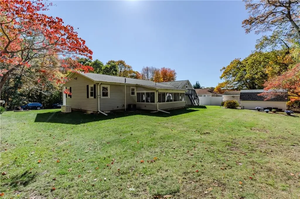 12 Wadsworth Avenue Smithfield RI 02917