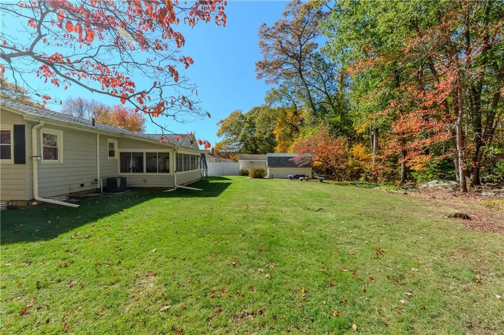 12 Wadsworth Avenue Smithfield RI 02917