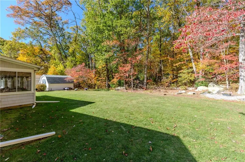 12 Wadsworth Avenue Smithfield RI 02917