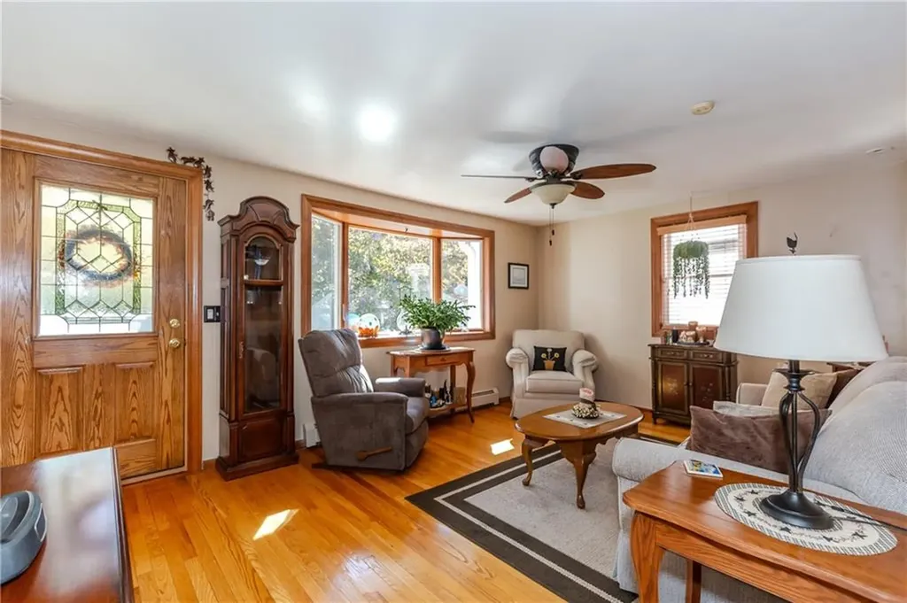 12 Wadsworth Avenue Smithfield RI 02917