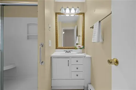 180 Fishing Cove Road North Kingstown RI 02852