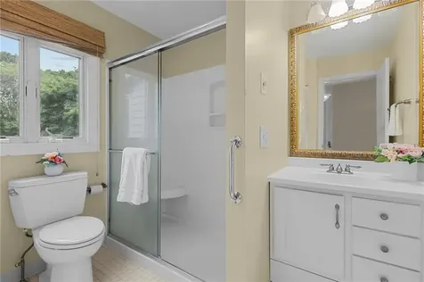 180 Fishing Cove Road North Kingstown RI 02852