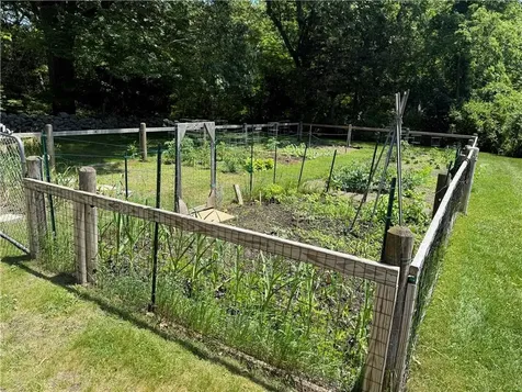 180 Fishing Cove Road North Kingstown RI 02852