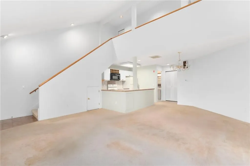 816 Williamsburg Circle Warwick RI 02886