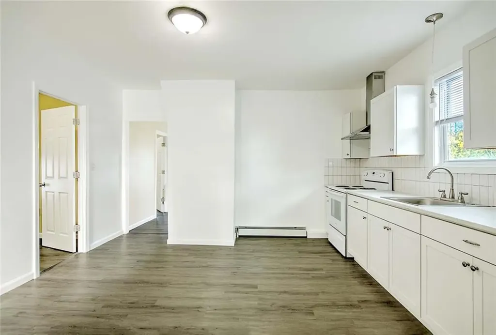 47 Vandewater Street Providence RI 02908