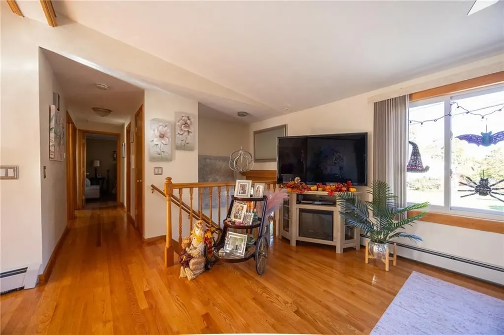 71 Tiffany Street North Providence RI 02904