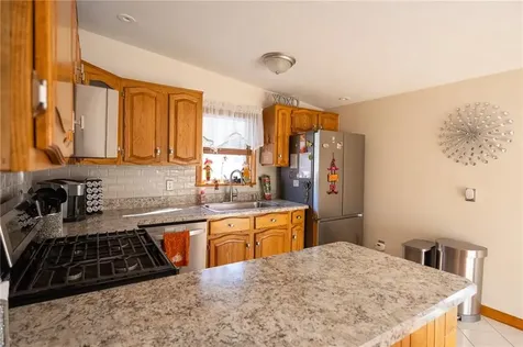 71 Tiffany Street North Providence RI 02904