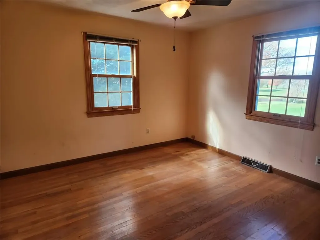 175 Randall Avenue Warwick RI 02889