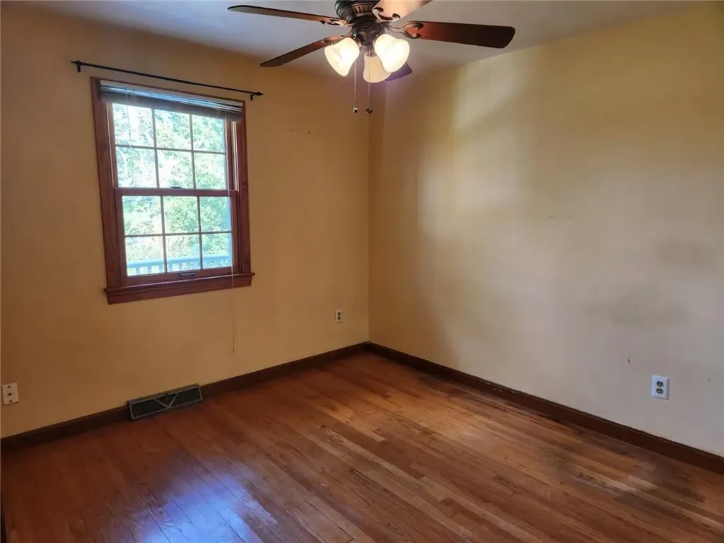 175 Randall Avenue Warwick RI 02889