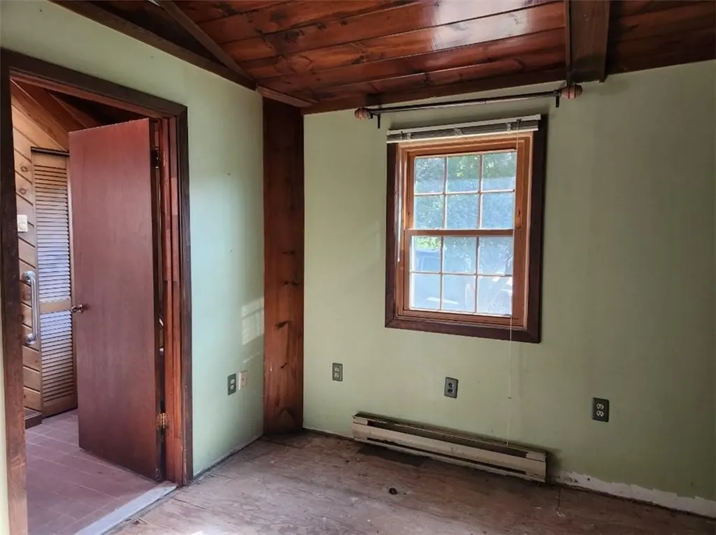 175 Randall Avenue Warwick RI 02889