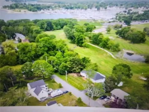 175 Randall Avenue Warwick RI 02889