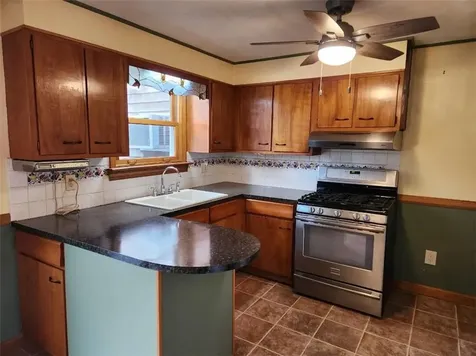 175 Randall Avenue Warwick RI 02889