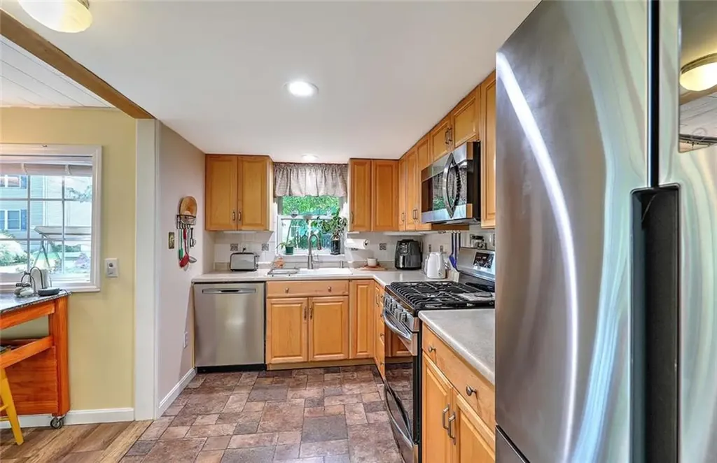 600 Cole Farm Road Warwick RI 02889