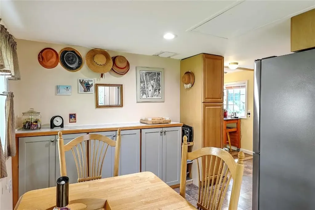 600 Cole Farm Road Warwick RI 02889