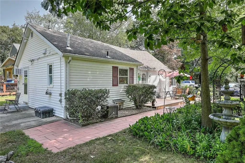 600 Cole Farm Road Warwick RI 02889