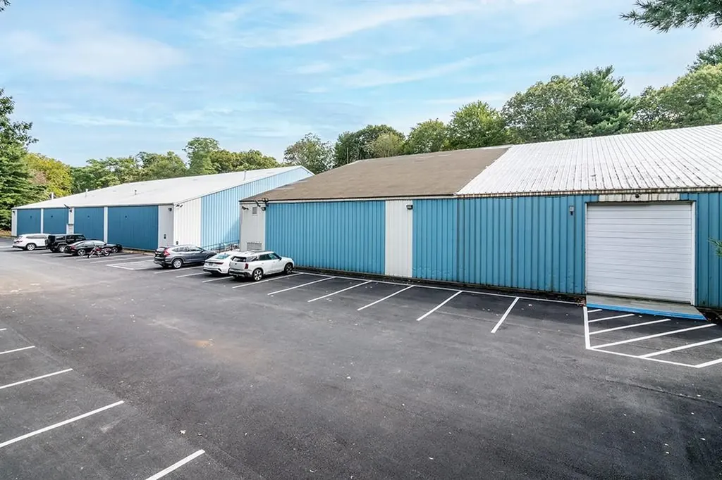 636 Centerville Road Warwick RI 02886