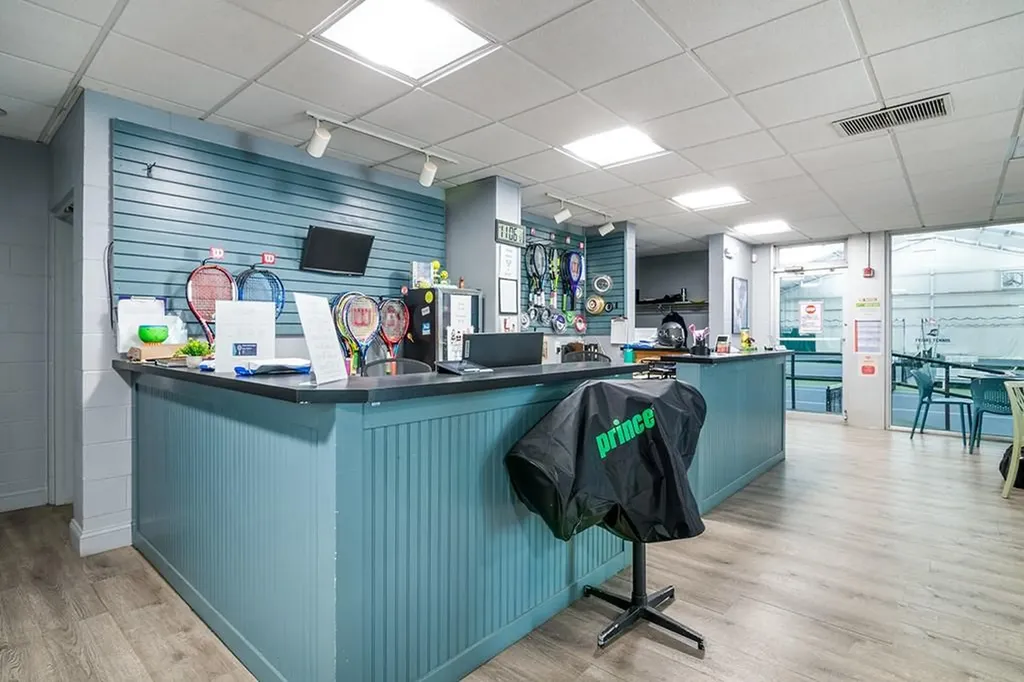636 Centerville Road Warwick RI 02886