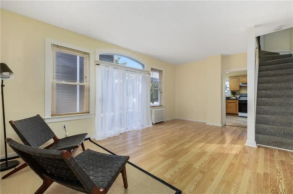 17 19 Meikle Avenue Newport RI 02840