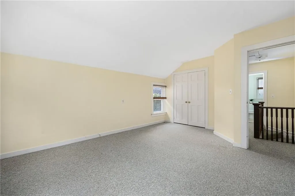 17 19 Meikle Avenue Newport RI 02840