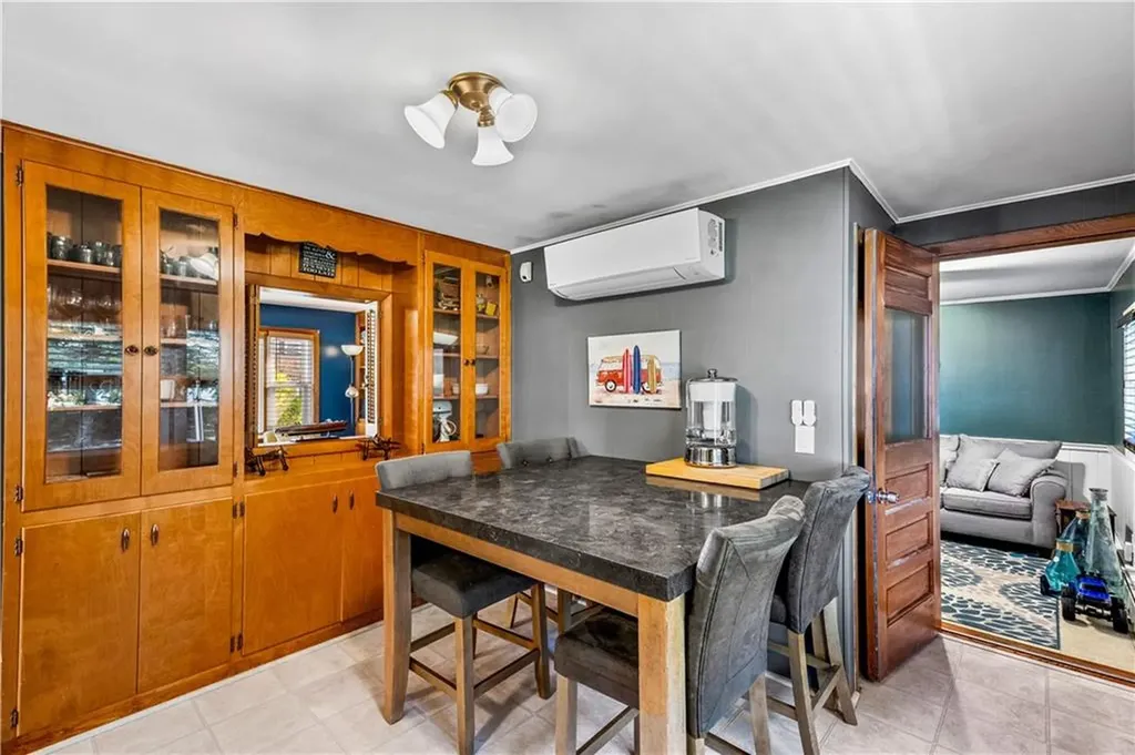 2 Longwood Avenue Providence RI 02908