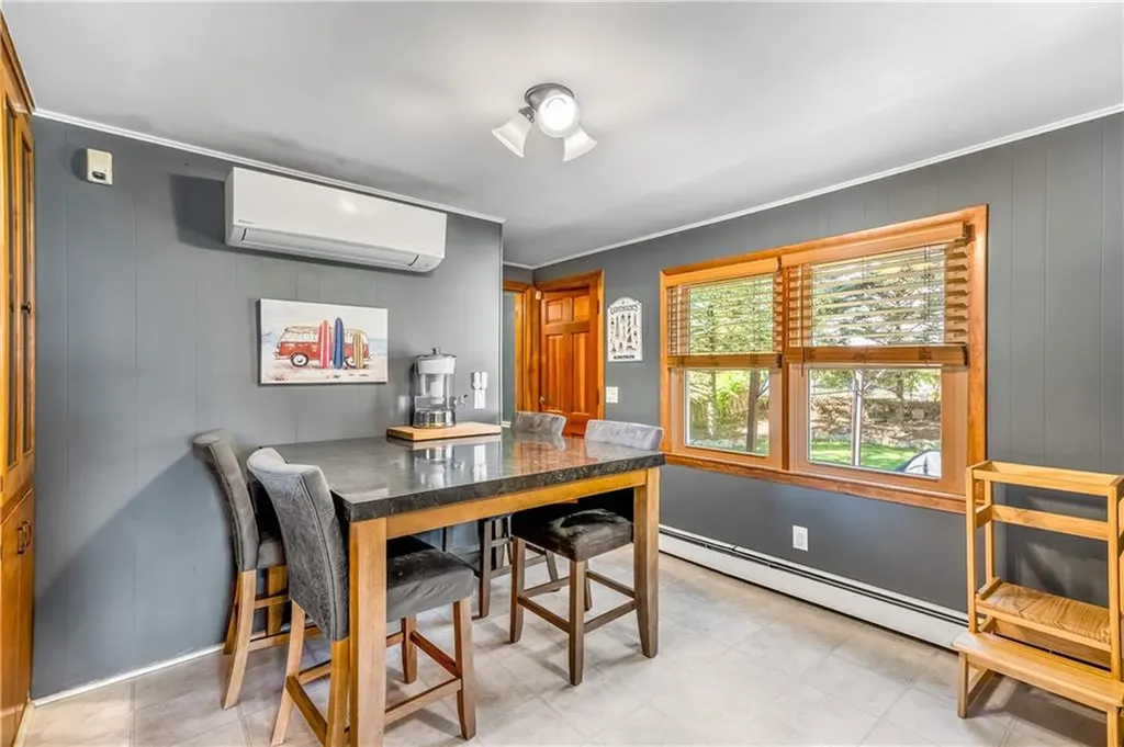 2 Longwood Avenue Providence RI 02908