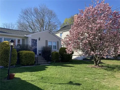 2 Longwood Avenue Providence RI 02908