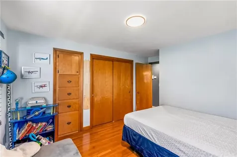 2 Longwood Avenue Providence RI 02908