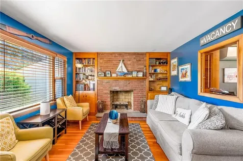 2 Longwood Avenue Providence RI 02908