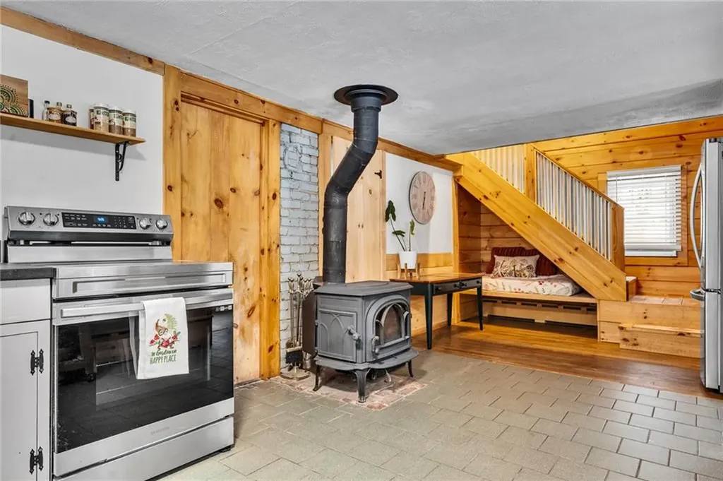 95 Breakheart Hill Road West Greenwich RI 02817