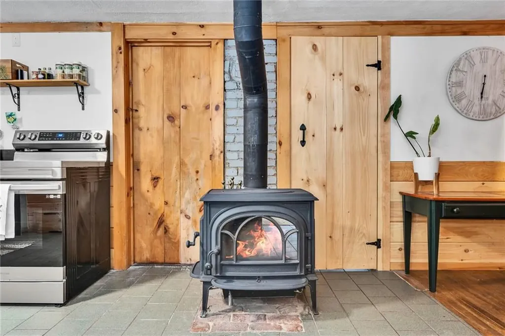 95 Breakheart Hill Road West Greenwich RI 02817