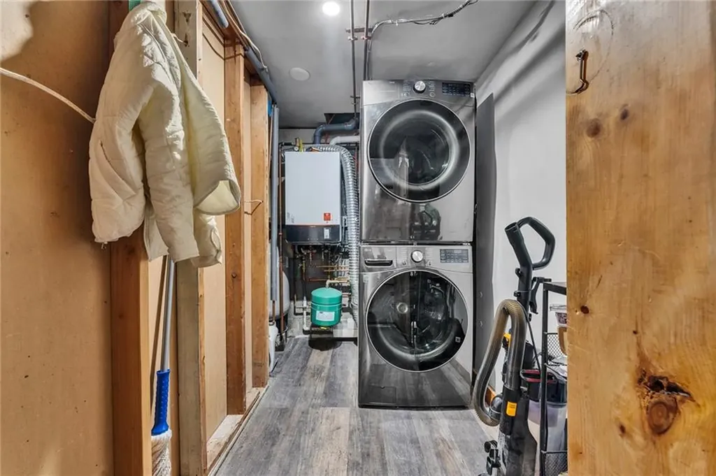 95 Breakheart Hill Road West Greenwich RI 02817