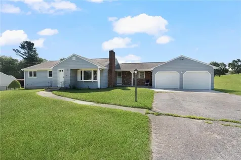 256 School Street Lincoln RI 02865